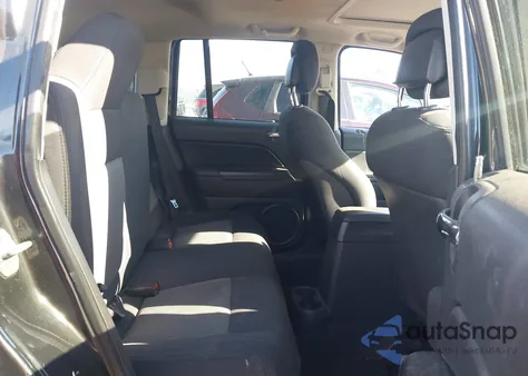 2010 Jeep Compass Sport from USA, damaged, VIN 1J4NT1FB2AD647306